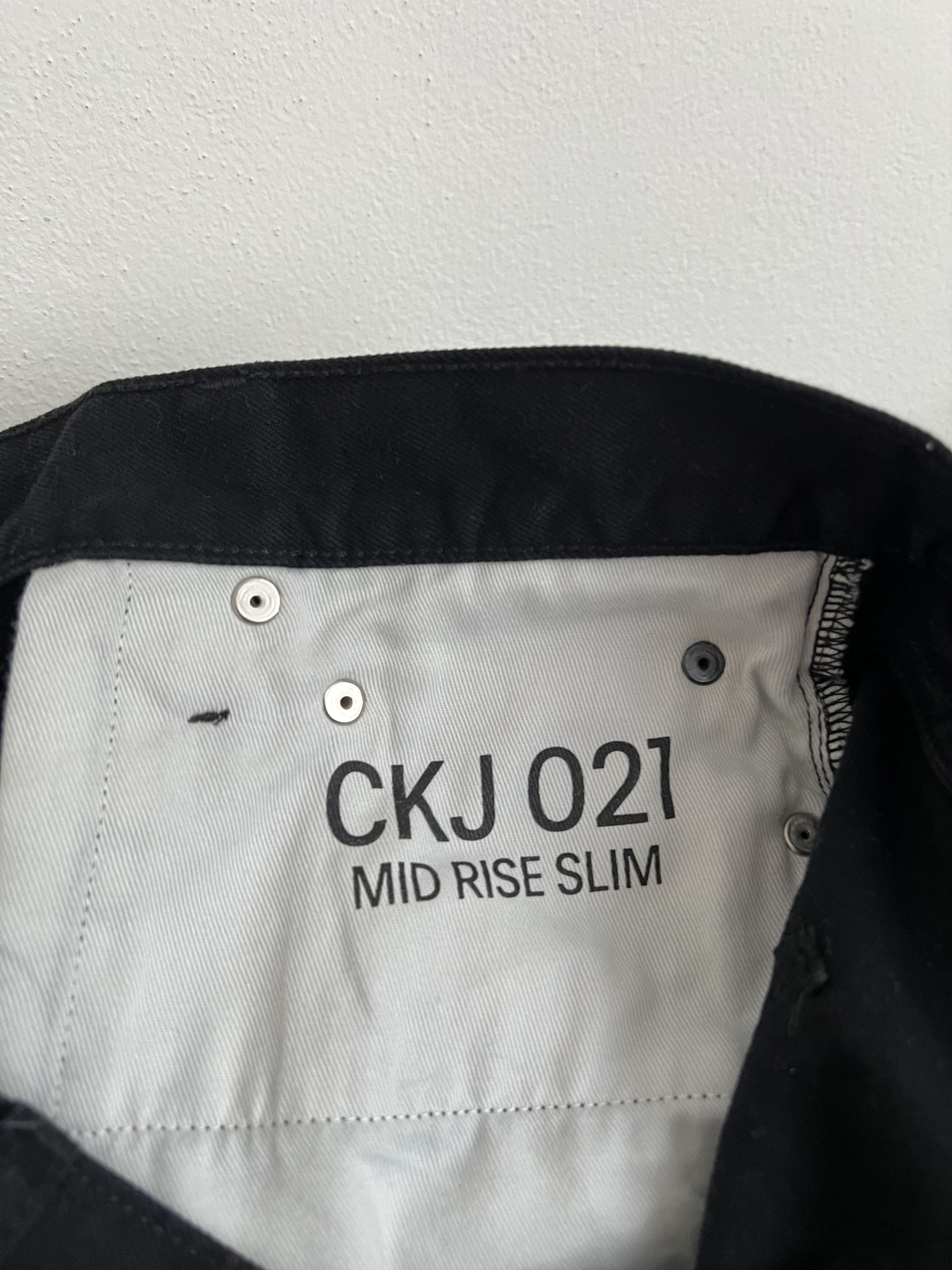 Calvin Klein CKJ Calvin Klein Jeans 205W39NYC Mid Rise Slim Floral Patch Size 31" - 14 Thumbnail