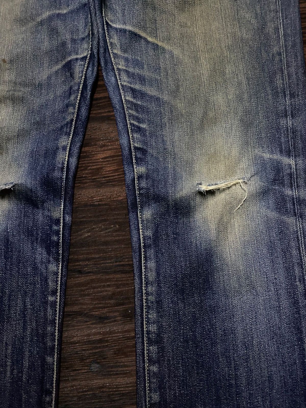 Japanese Brand Vintage Japanese Brand Uniqlo Mud Wash Distressed Loose Jean Size US 34 / EU 50 - 8 Thumbnail
