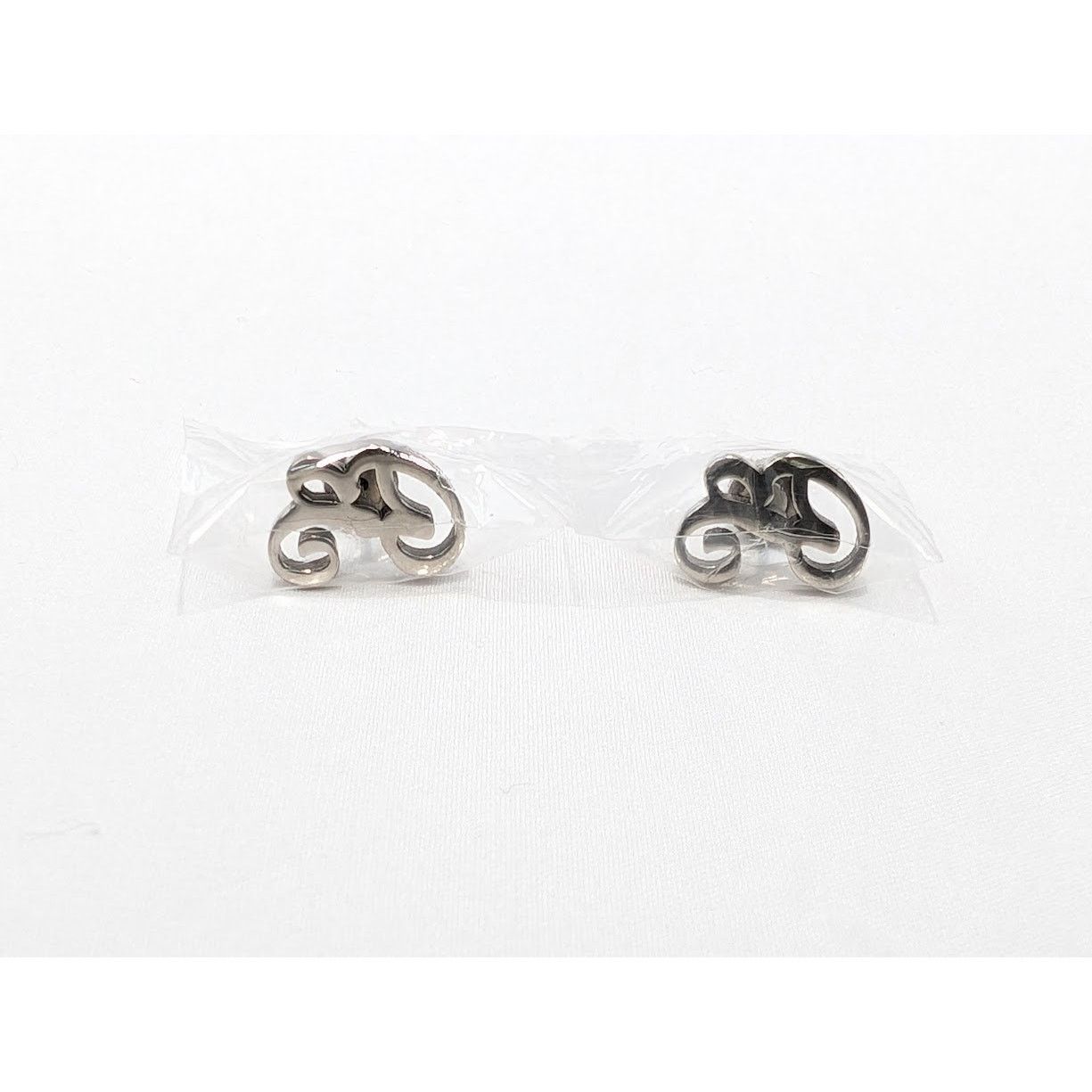 Balenciaga o1rshd1 Size: OS / B Logo Earrings in Silver Size ONE SIZE - 1 Thumbnail