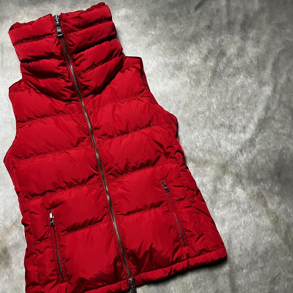 Prada Prada Down Puffer Vest Prada Re-Nylon Down Vest high end Size XS / US 0-2 / IT 36-38 - 5 Thumbnail