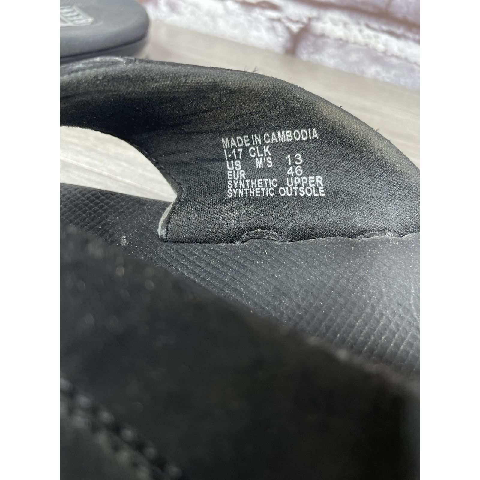REEF Reef Black Synthetic Bottle Opener Foam Flip Flop Sandals Me Size US 13 / EU 46 - 8 Thumbnail