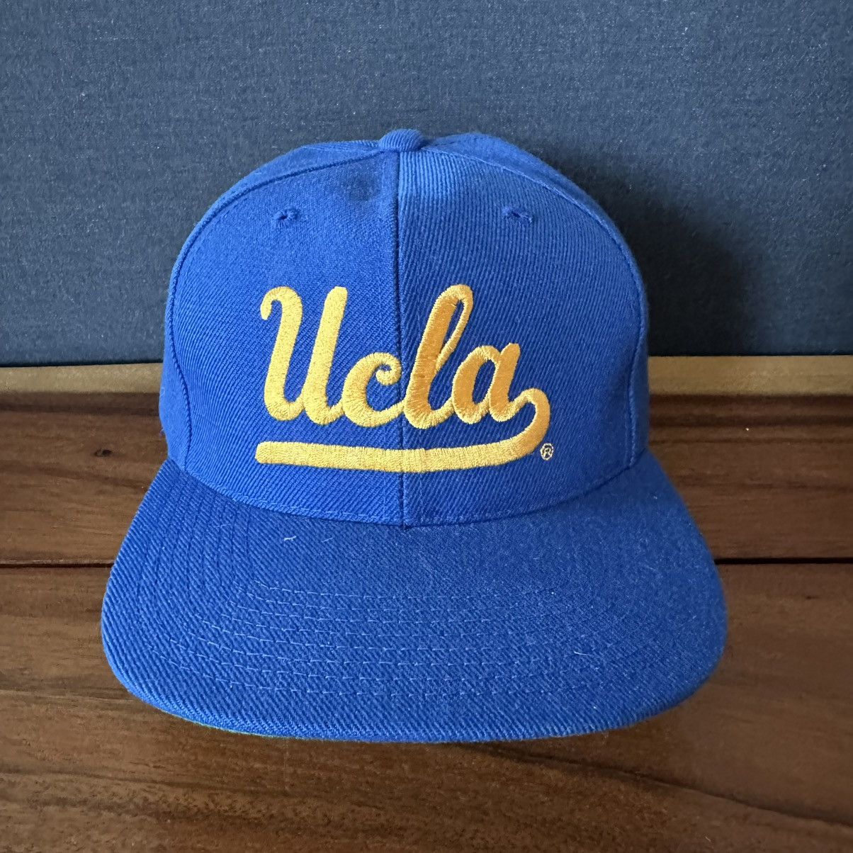 NCAA × Sports Specialties × Vintage Vintage 1990s UCLA Bruins Script Snapback (Deadstock) Size ONE SIZE - 1 Thumbnail