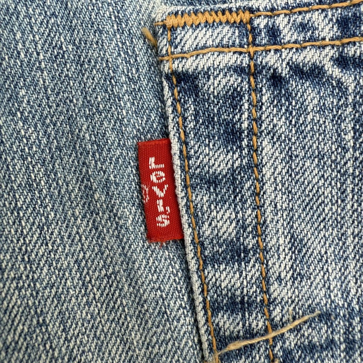 Levi's Vintage Clothing VINTAGE LEVI'S 501 FADED RIPPEP JEAN DENIM PANTS Size US 31 - 13 Thumbnail