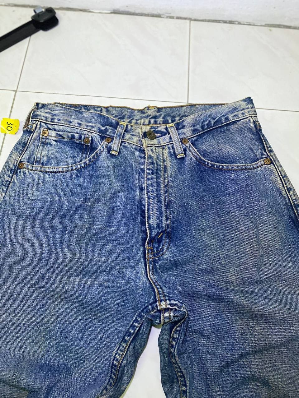 Levi's vintage levis 504 light wash denim nice design Size US 30 / EU 46 - 5 Thumbnail