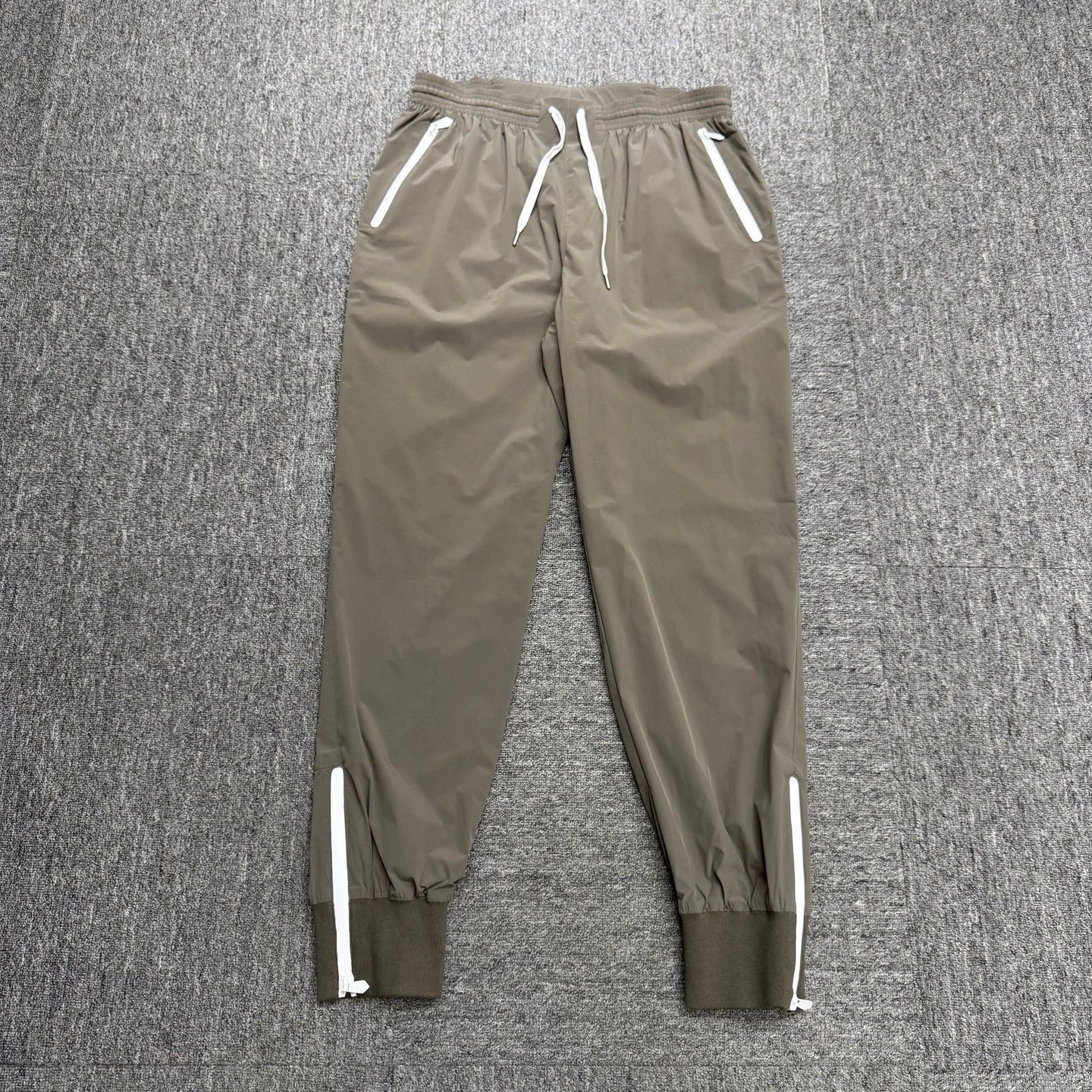 Hermes Hermes Nylon Sweatpants 44 Size US 28 / EU 44 - 1 Thumbnail