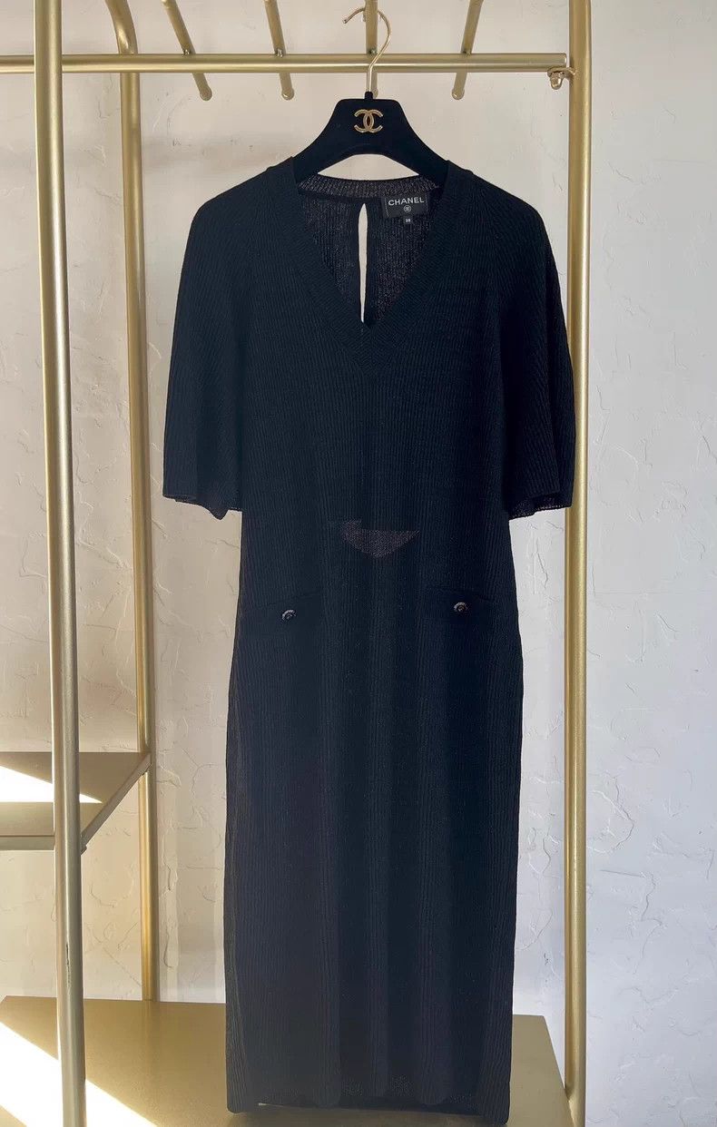 Chanel Chanel Black medium-length dress Size XS / US 0-2 / IT 36-38 - 1 Thumbnail