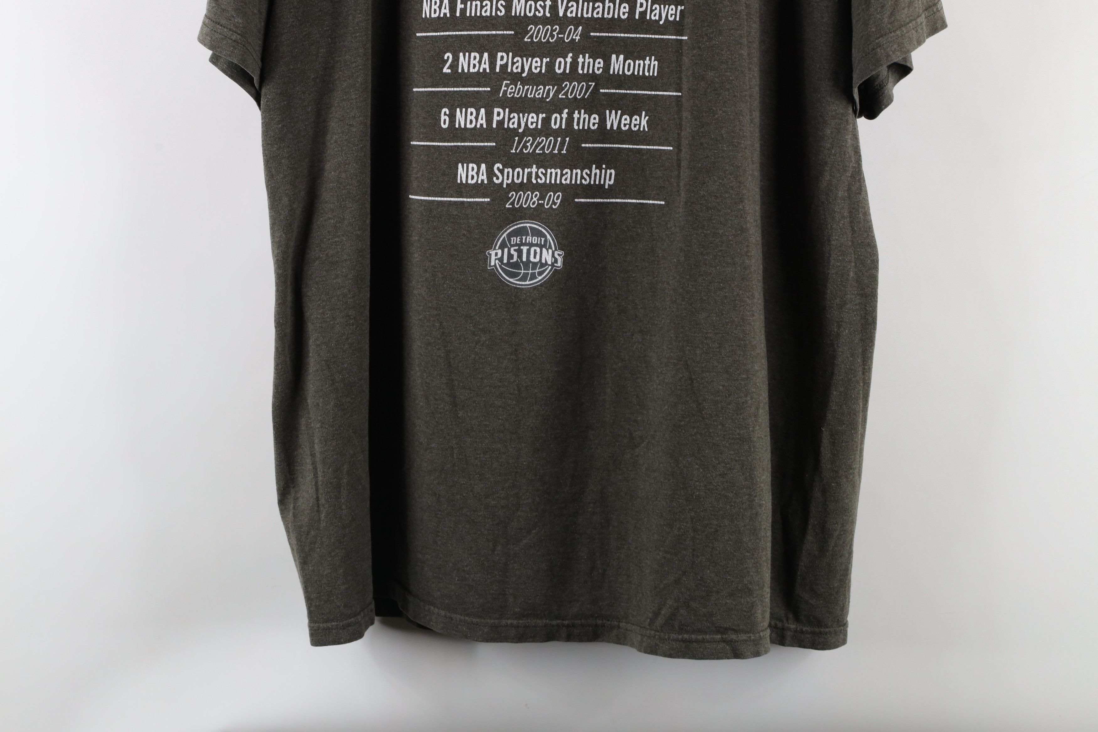 Adidas × Vintage Vintage Y2K Adidas Detroit Pistons Basketball T-Shirt Size US L / EU 52-54 / 3 - 11 Thumbnail