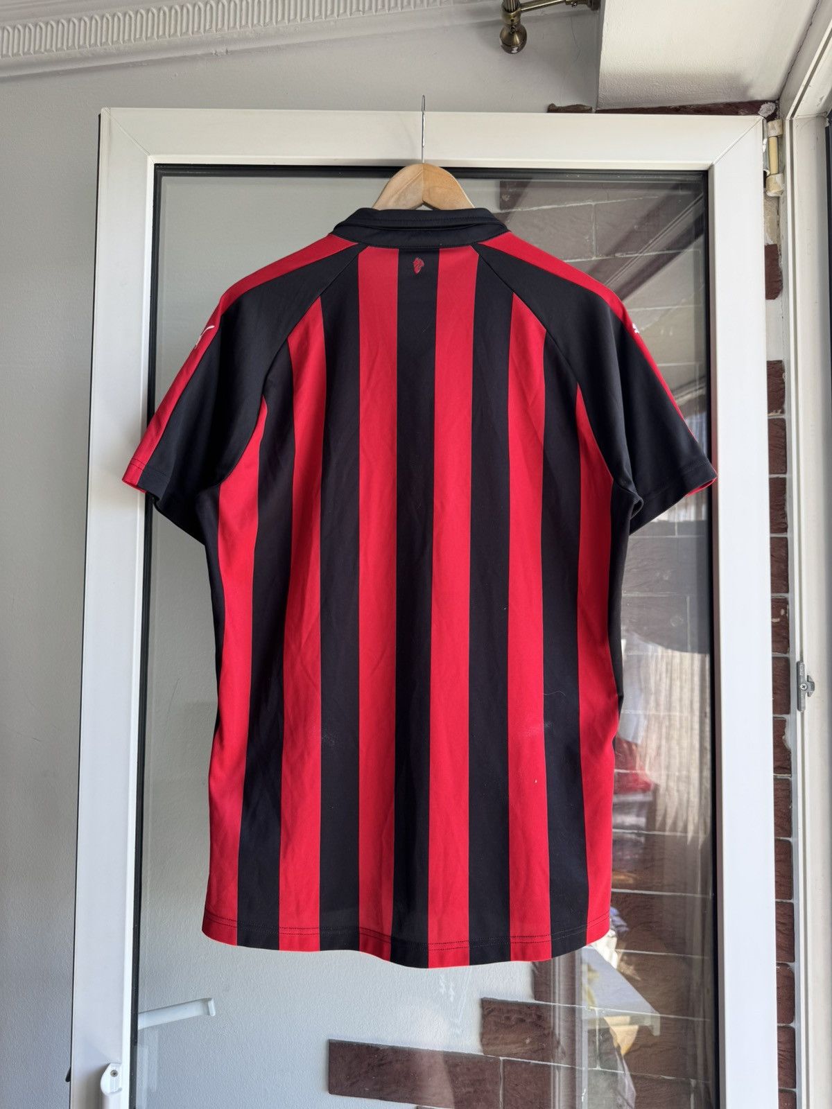 Puma Puma Ac Milan 2018/19 Home Jersey Size US M / EU 48-50 / 2 - 14 Thumbnail