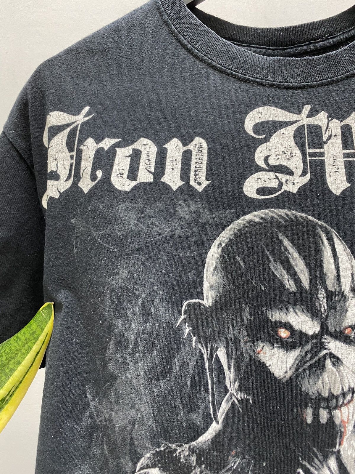 Band Tees × Iron Maiden × Vintage Vintage Iron Maiden “The Book of Souls” Tee Size US L / EU 52-54 / 3 - 16 Thumbnail