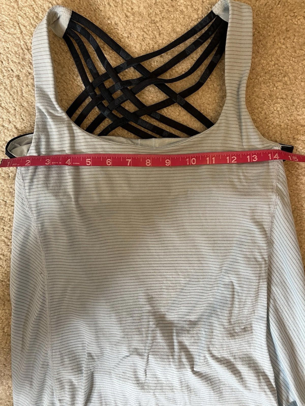 Designer Lululemon 2 in 1 Tank Top with Attached Sports Bra 8 Size M / US 6-8 / IT 42-44 - 7 Thumbnail