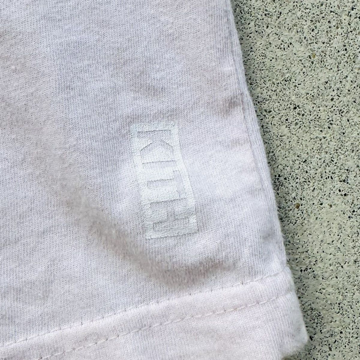 Kith Kith T Shirt Men Size Small Basic Logo Rose Size US S / EU 44-46 / 1 - 2 Thumbnail