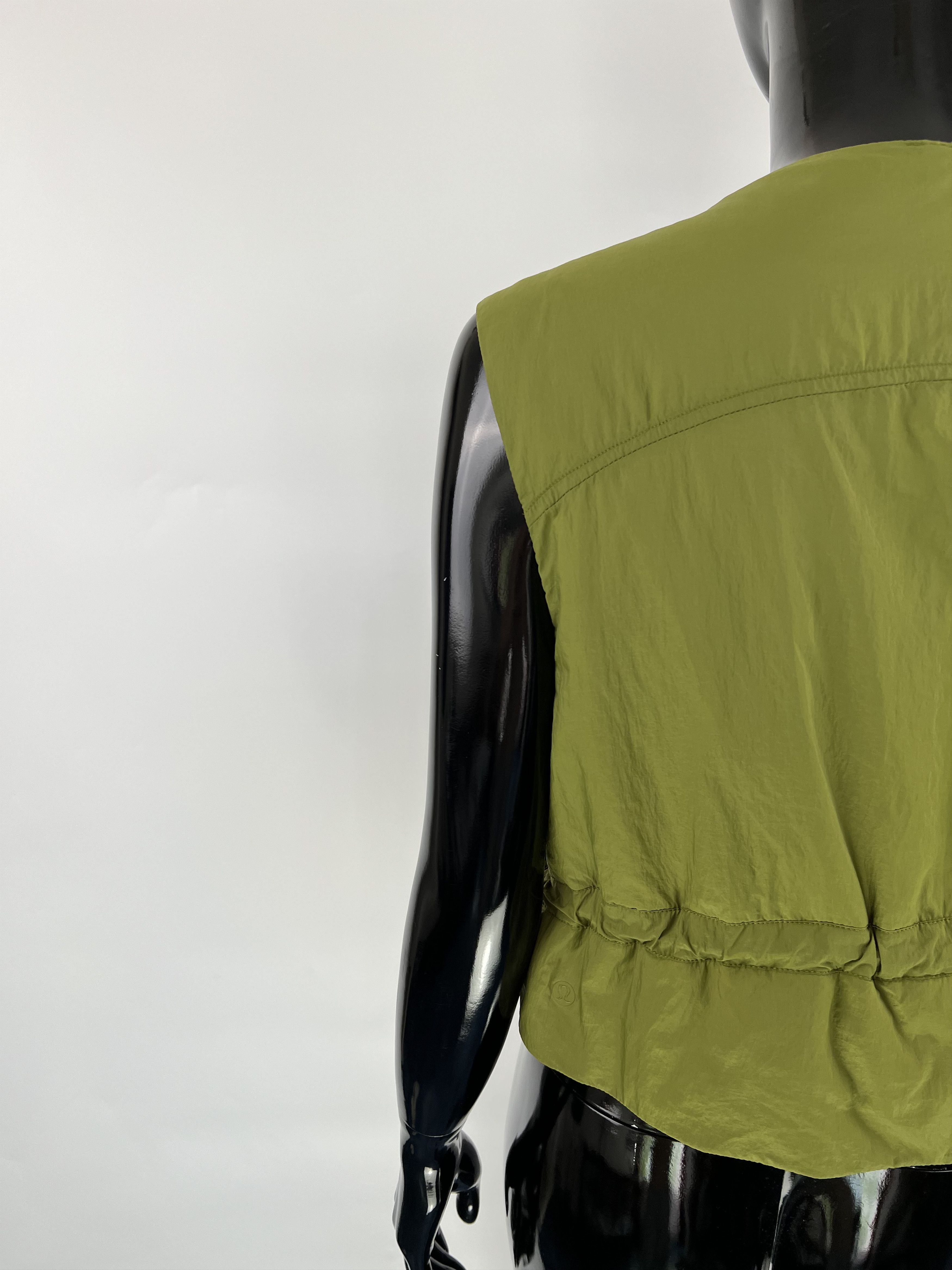 Lululemon Lululemon Women's Green Nylon Vest Size M / US 6-8 / IT 42-44 - 5 Thumbnail