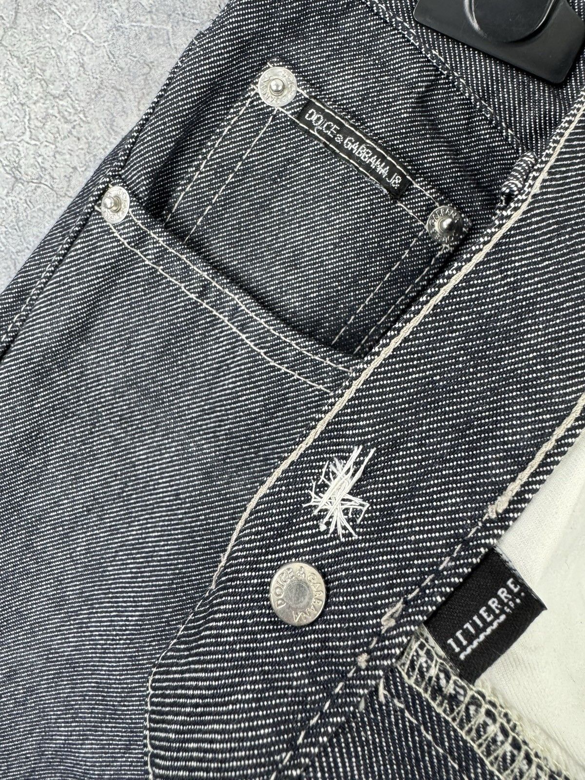 Dolce & Gabbana 1990s Dolce & Gabbana J&ANS Vintage Denim Jeans Made Italy Size US 33 - 12 Thumbnail