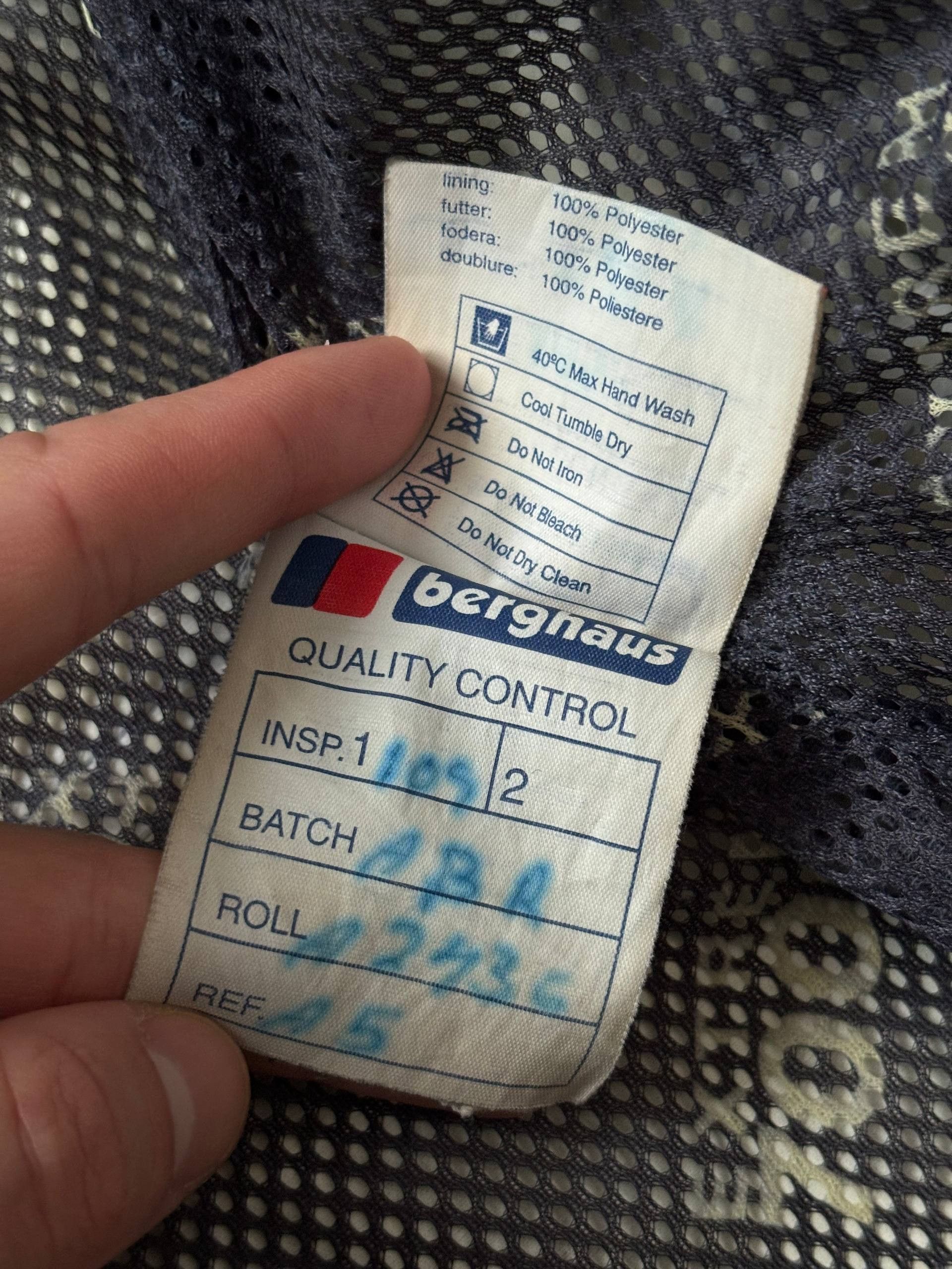 Berghaus Vintage Berghaus Extrem Jacket 7000 Outdoor Gore Tex Size US L / EU 52-54 / 3 - 16 Thumbnail