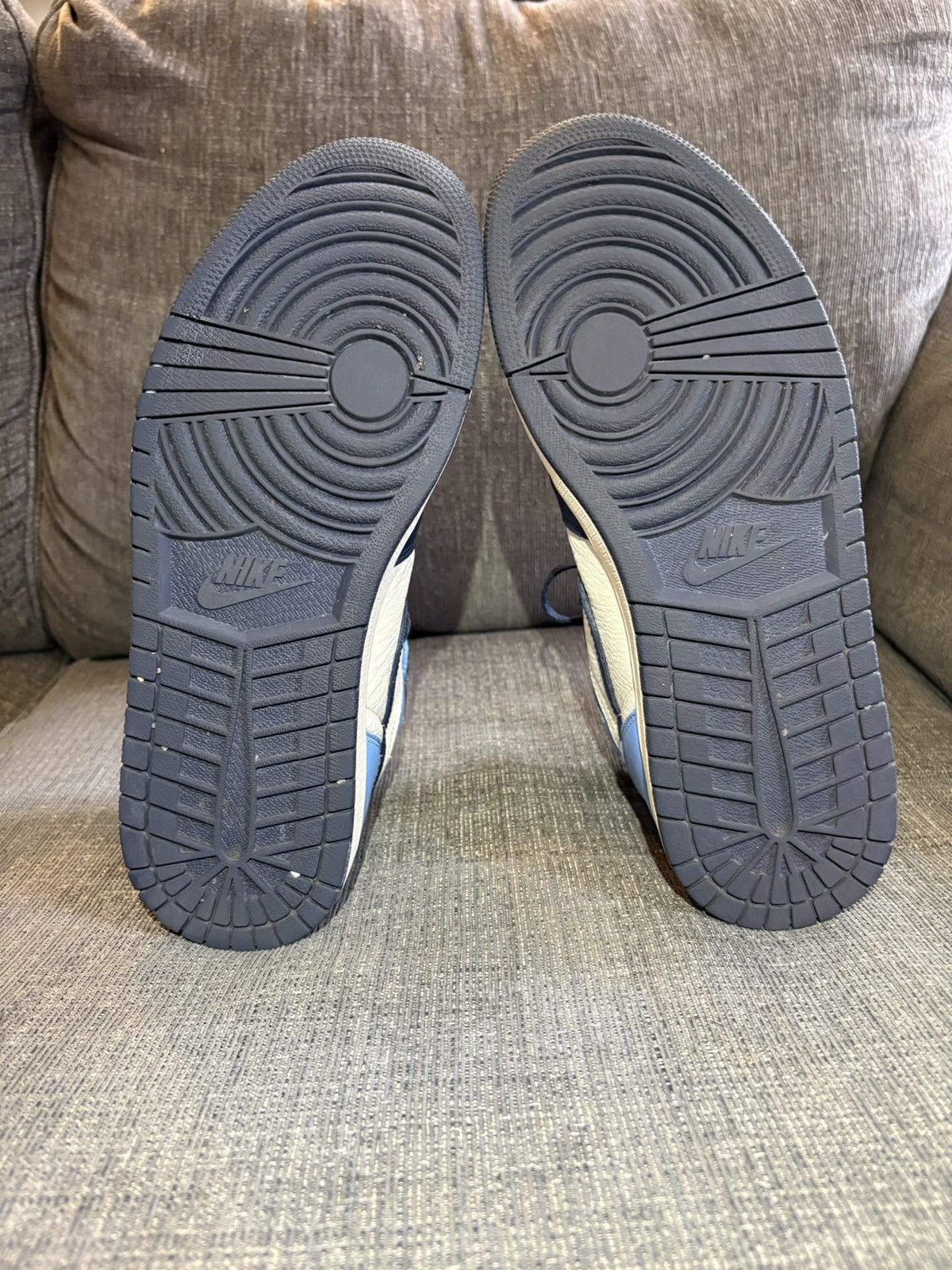 Jordan Brand Jordan 1 Obsidian Size US 11 / EU 44 - 5 Thumbnail