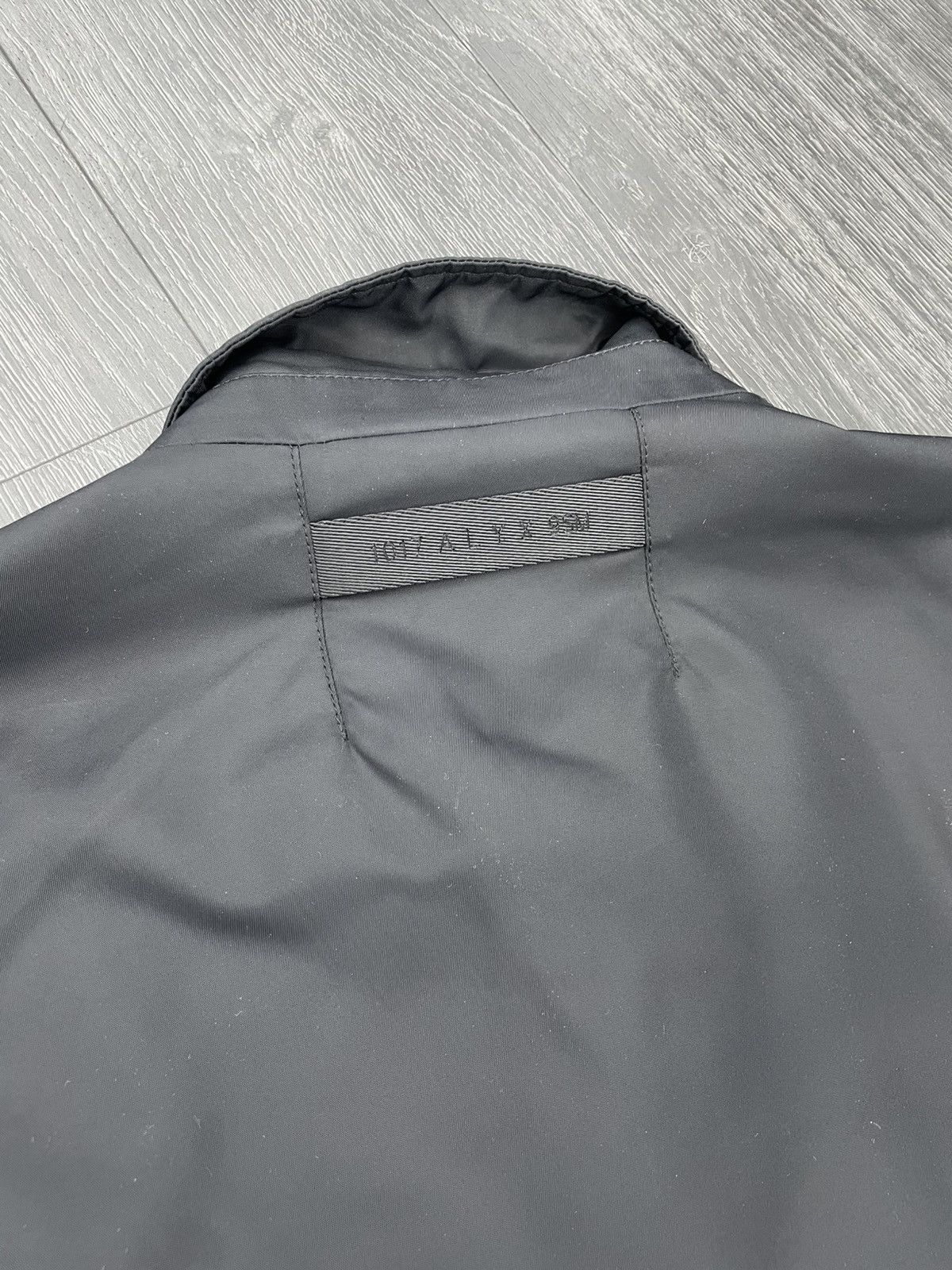 1017 ALYX 9SM 1017 Alyx 9SM Nylon Tech Jacket Size US XL / EU 56 / 4 - 4 Thumbnail