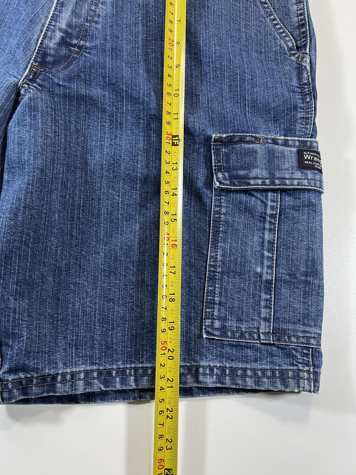 Wrangler Wrangler vintage Blue Denim Cargo Shorts 34 Size US 34 / EU 50 - 5 Thumbnail
