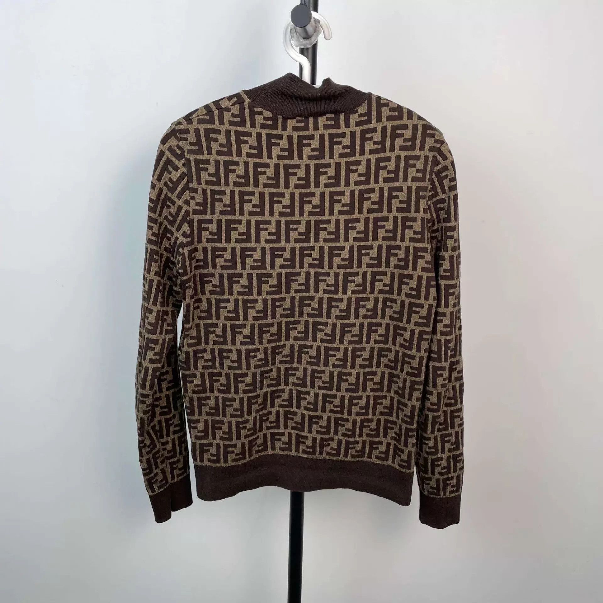 Fendi Fendi FF logo gray knit sweater size 40 Size S / US 4 / IT 40 - 2 Thumbnail