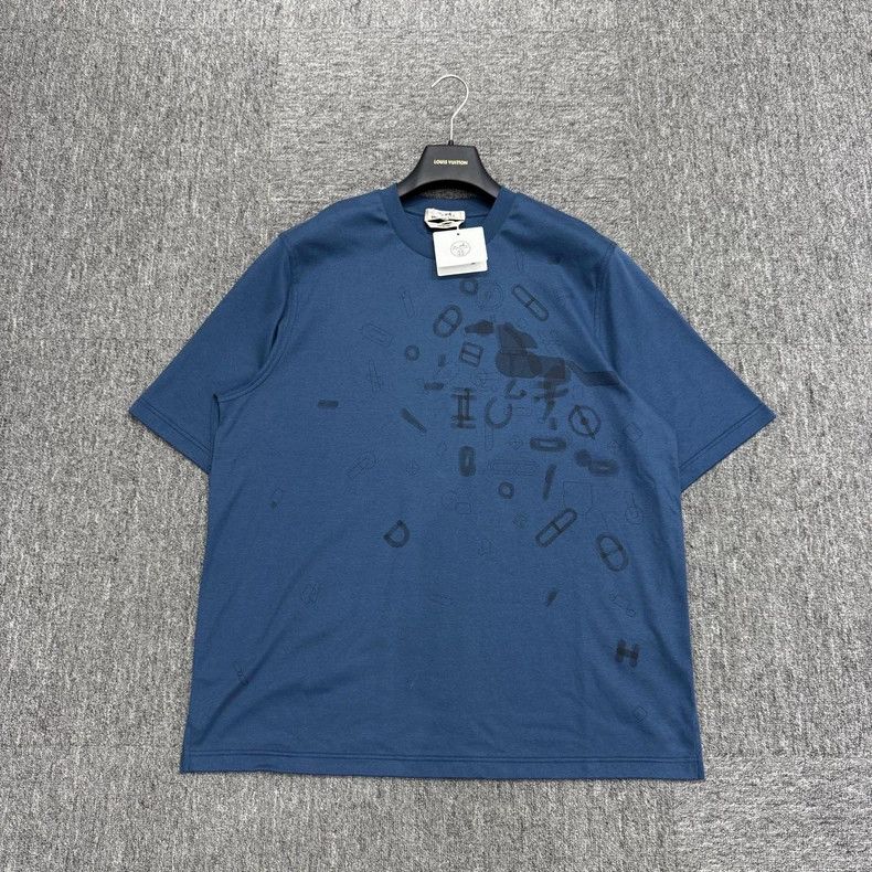 Hermes Hermes Horseshoe Print Short Sleeve - dmc Size US L / EU 52-54 / 3 - 1 Thumbnail