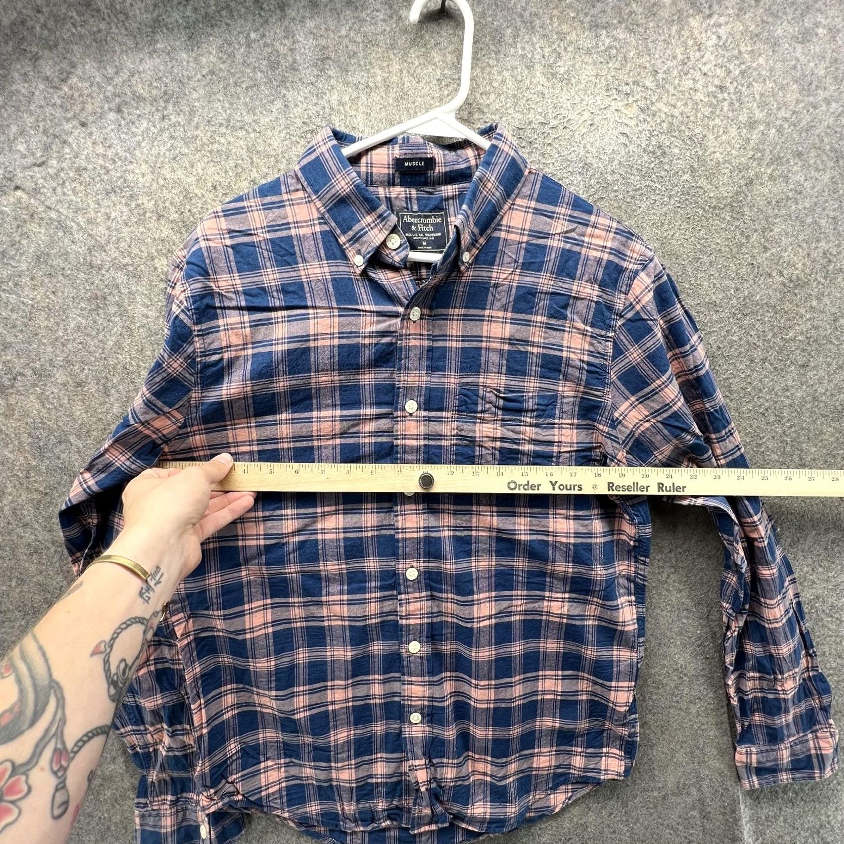 Abercrombie & Fitch Abercrombie & Fitch Shirt Mens Medium Blue Plaid Flannel Long Sleeve Button-Up Casual Fall Slim"} Size US M / EU 48-50 / 2 - 4 Thumbnail