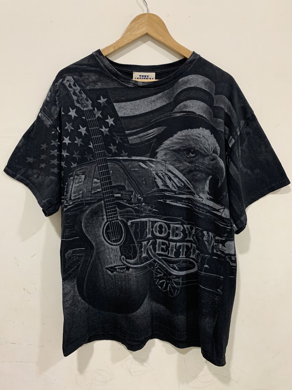 Band Tees Rare Vintage Toby Keith All Over Print Band Tshirt Size US XL / EU 56 / 4 - 1 Thumbnail