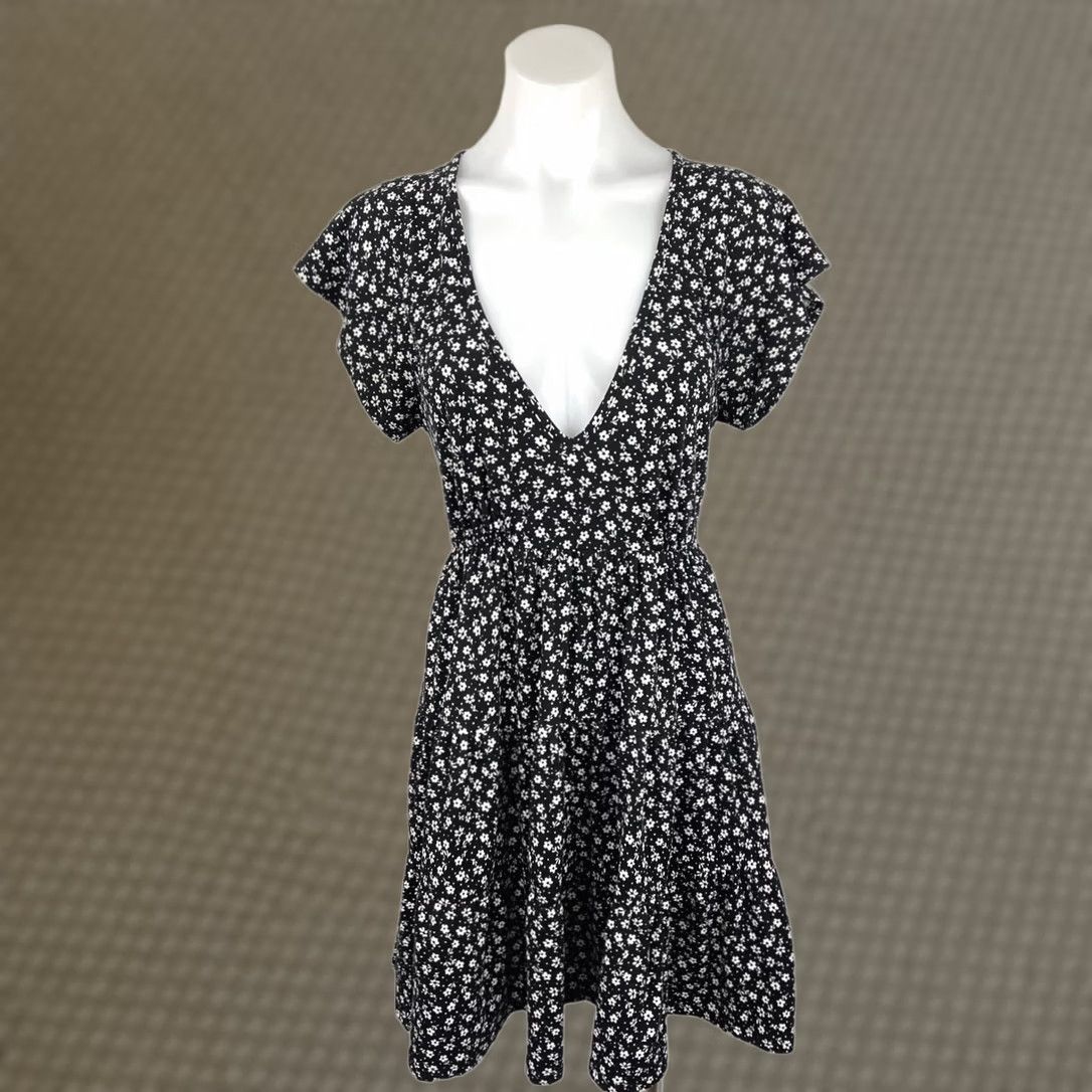 casual summer maxi dresses with sleeves Dress for Women Crew Neck Short Sleeve A-Line Dress Dressy Swing Vacation Long T Shirt Black at Amazon Women's Clothing store Style: 12061619 and a dramatic front Keke Palmer Wore Five Size:17 US - 50 EU