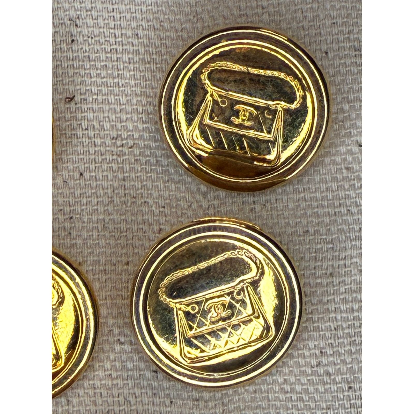 Chanel CHANEL Gold Plated Buttons - Set of 5 - Matelassé Flap Bag Size ONE SIZE - 7 Thumbnail