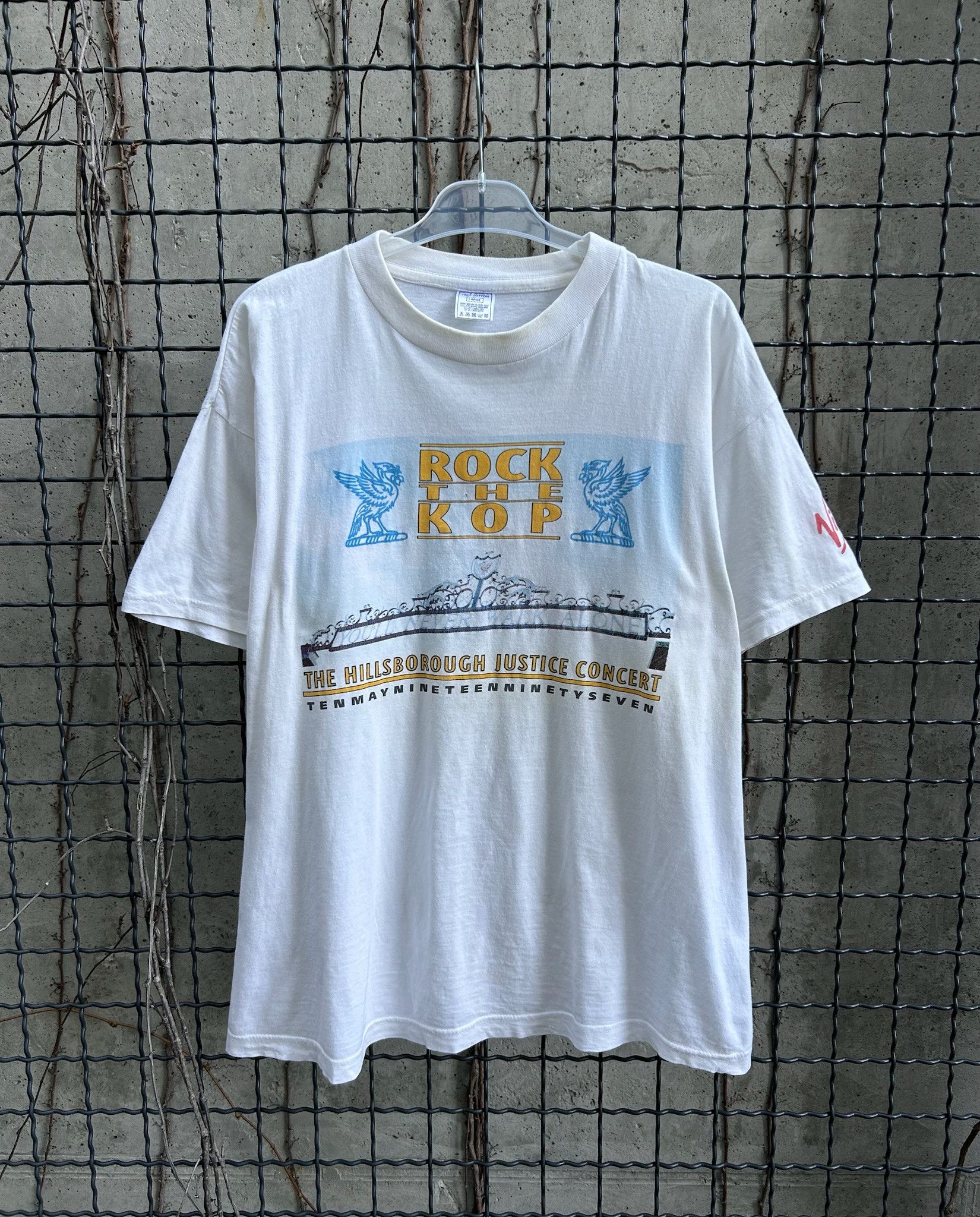 Band Tees Vintage 1997 Rock The Kop Manic Street Preachers Concert Tee Size US L / EU 52-54 / 3 - 1 Thumbnail