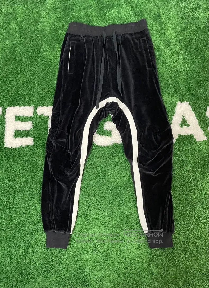 Haider Ackermann Haider Ackermann Velvet pants. Size US 34 / EU 50 - 1 Thumbnail
