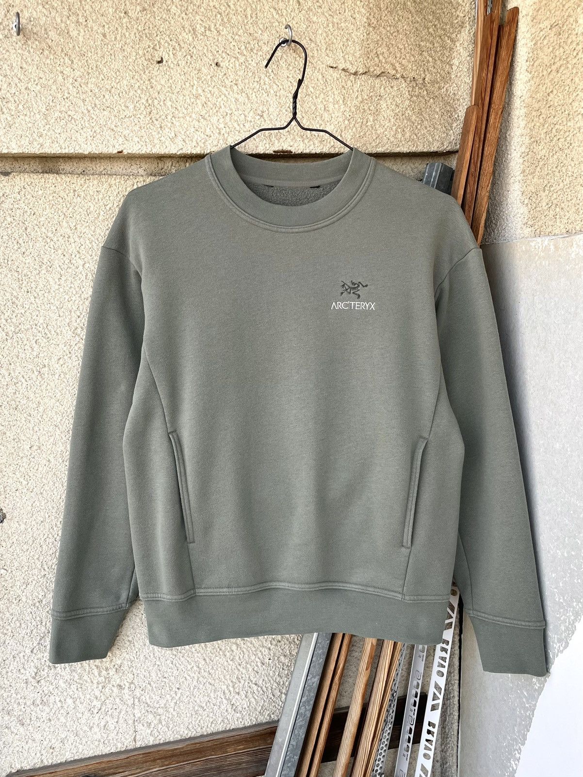 Arc'teryx Arc’teryx Emblem Fleece Crew Neck Sweatshirt Women’s S/M Size S / US 4 / IT 40 - 11 Thumbnail