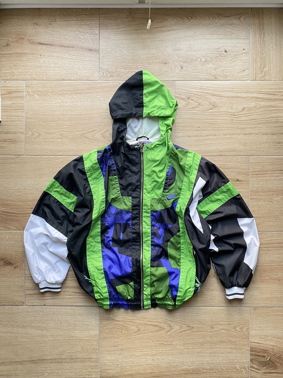 Nike Rare Vintage Nike Jacket Size US L / EU 52-54 / 3 - 9 Thumbnail