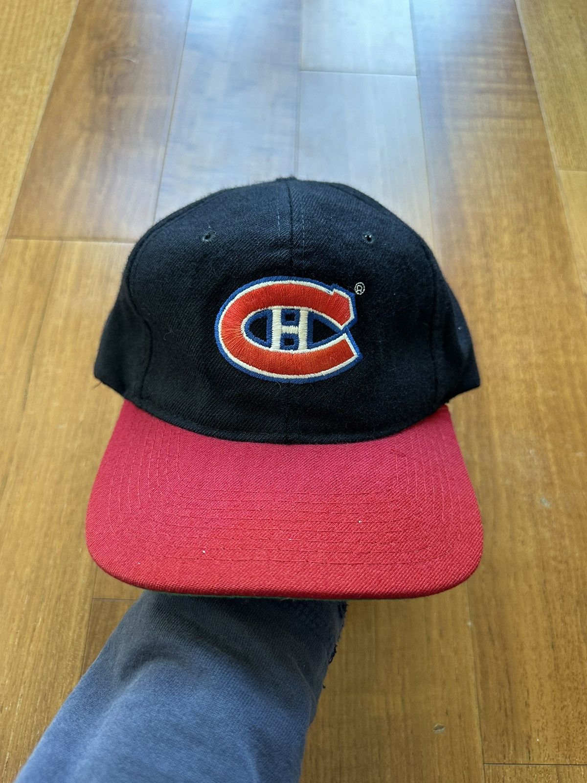 Vintage Vintage 90s Starter Montreal Canadiens Wool Snapback Hat Cap Size ONE SIZE - 1 Thumbnail