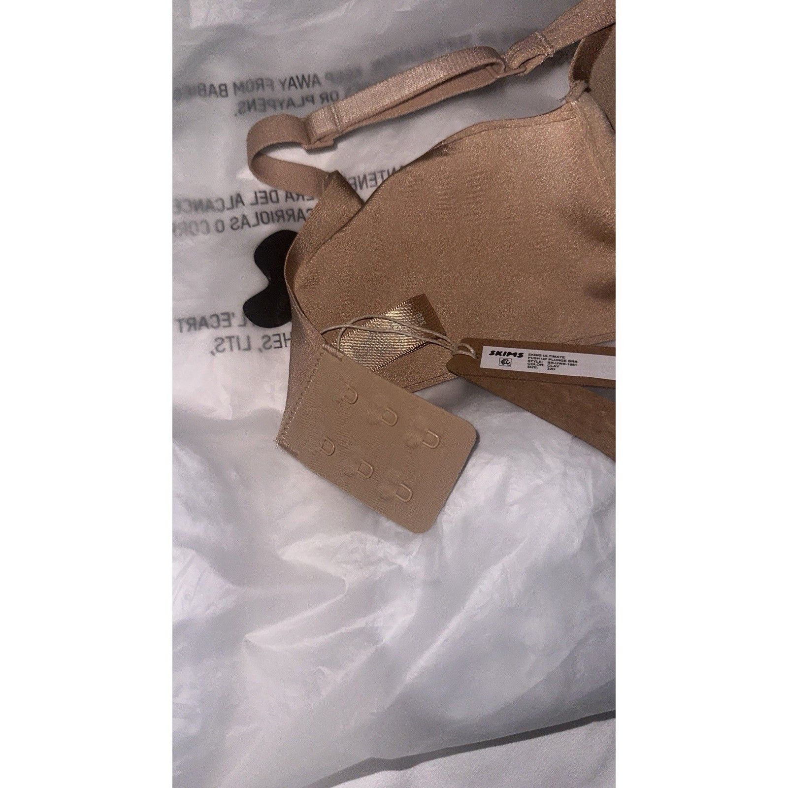 SKIMS NWT SKIMS ULTIMATE PUSH UP PLUNGE BRA Size ONE SIZE - 4 Thumbnail