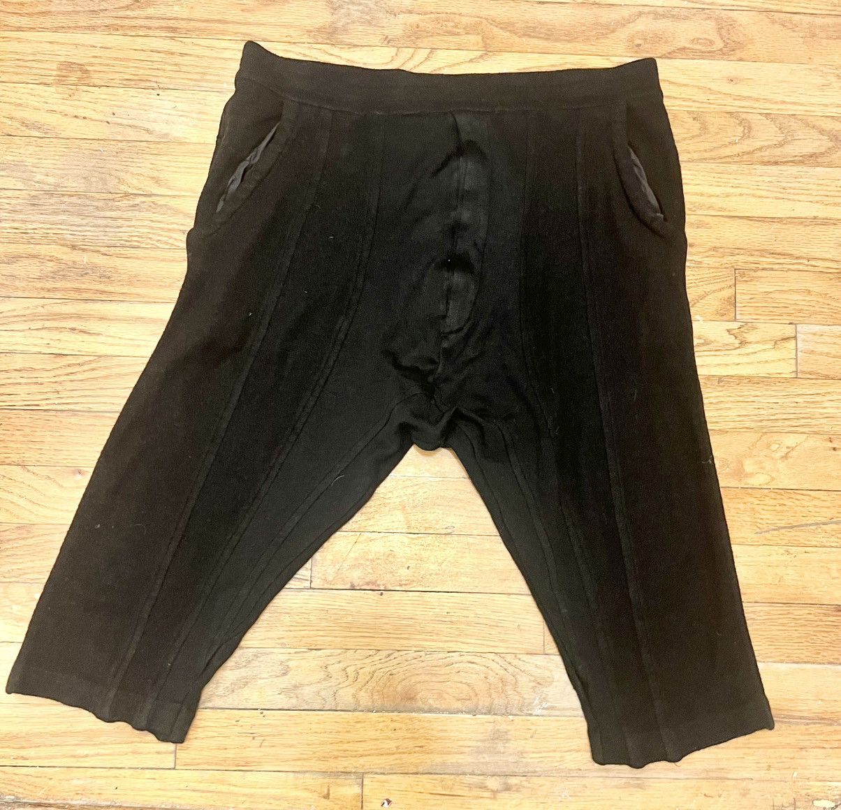 Julius Like New! F/W12 “Resonance” Shorts FITS 36" Size US 34 / EU 50 - 1 Thumbnail