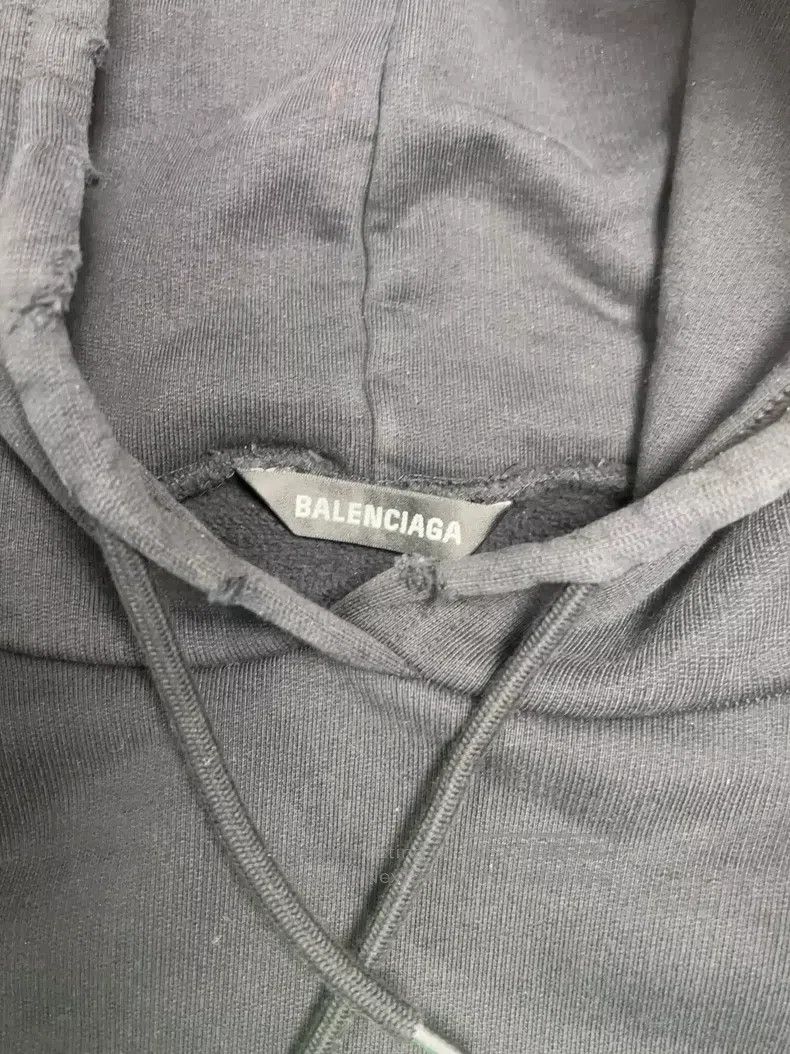 Balenciaga Balenciaga Alien Sweatshirt, Size S Size US S / EU 44-46 / 1 - 3 Thumbnail