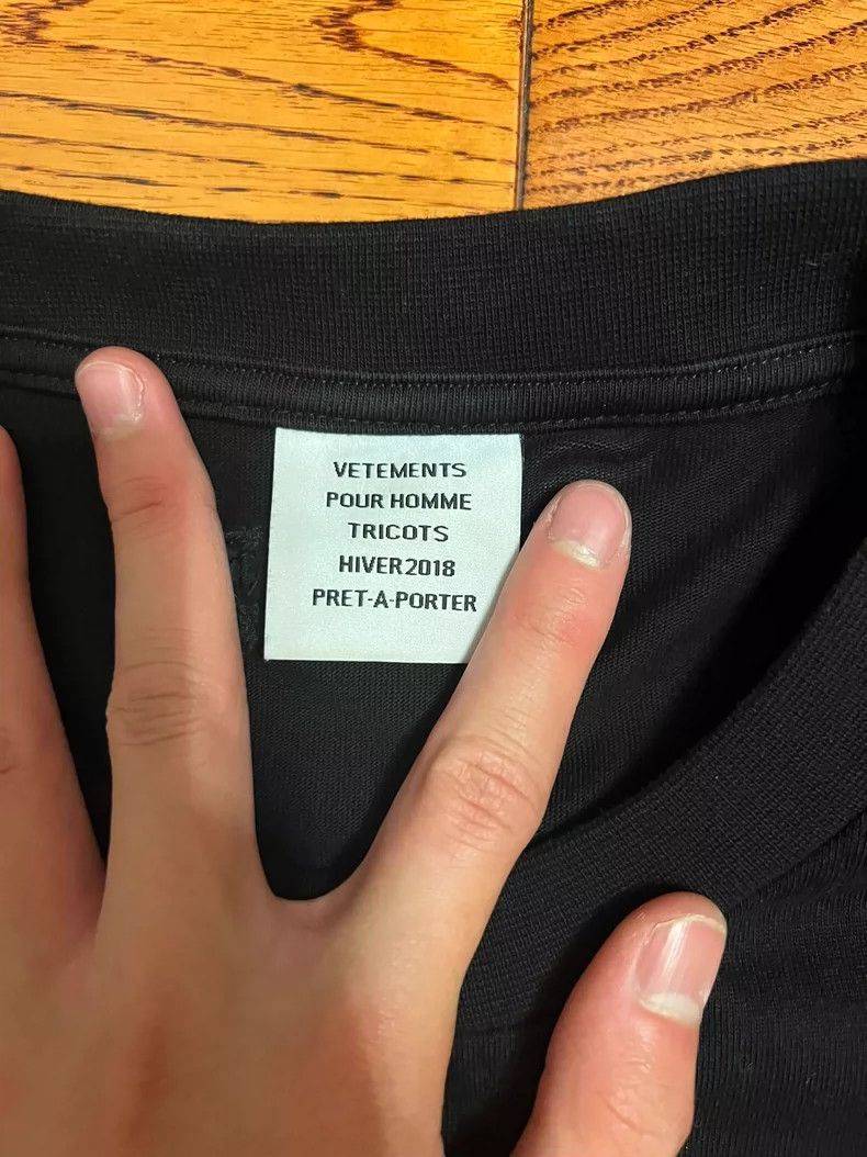 Vetements Vetements 23ss slogan short-sleeve, size M Size US M / EU 48-50 / 2 - 2 Thumbnail