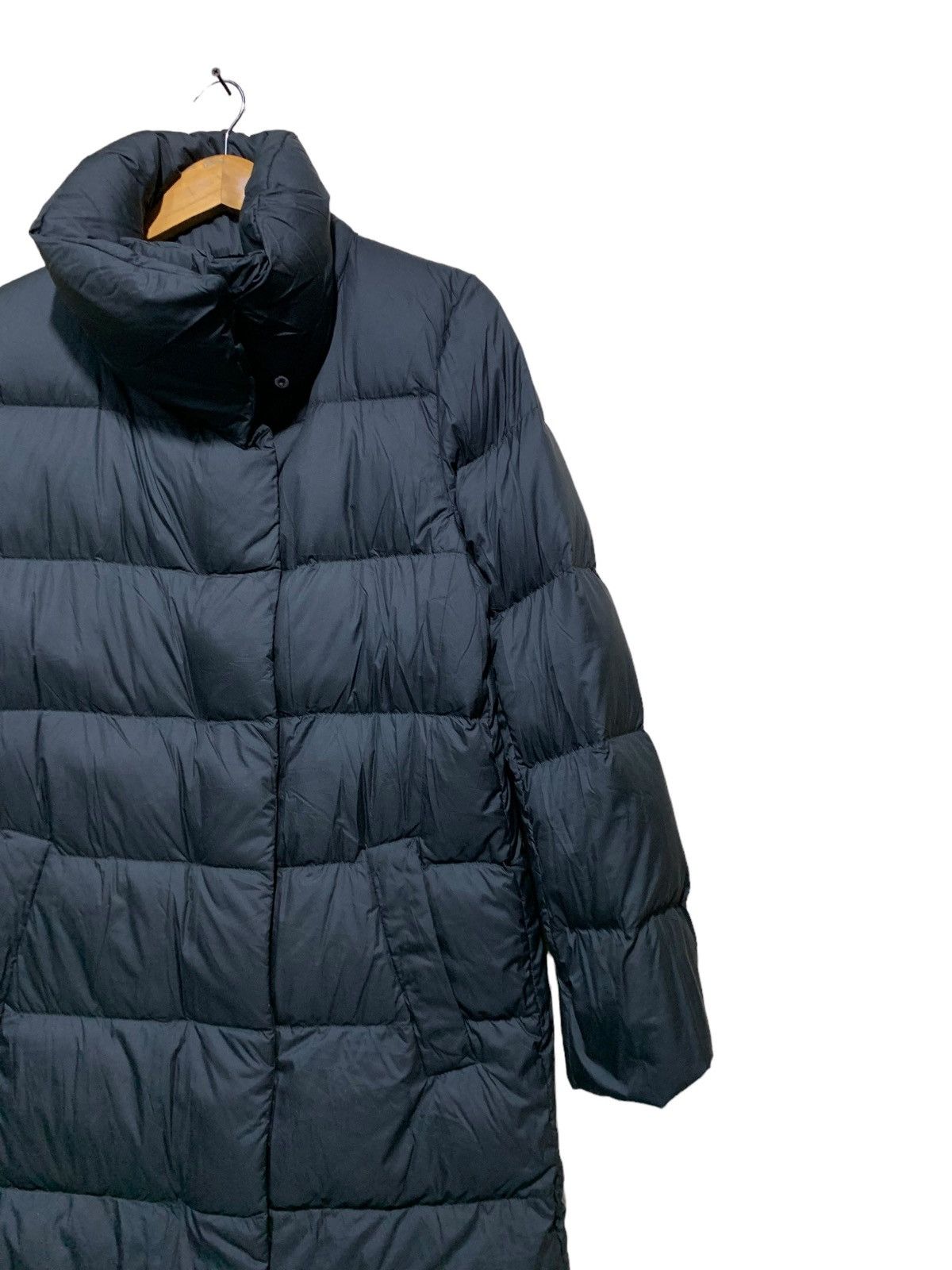 Uniqlo 🔥UNIQLO DOWN JACKETS Size M / US 6-8 / IT 42-44 - 3 Thumbnail