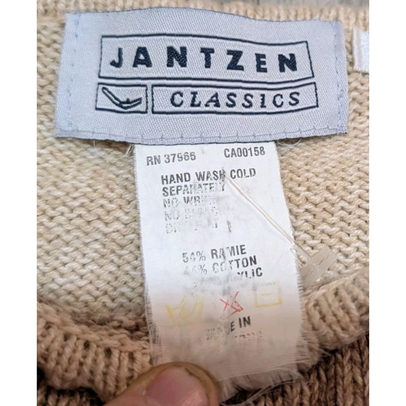 Jantzen VINTAGE Jantzen Sweater Womens M Beige Knit Crew Neck Floral Embroidered Raglan Long Sleeve Pullover Size M / US 6-8 / IT 42-44 - 7 Thumbnail