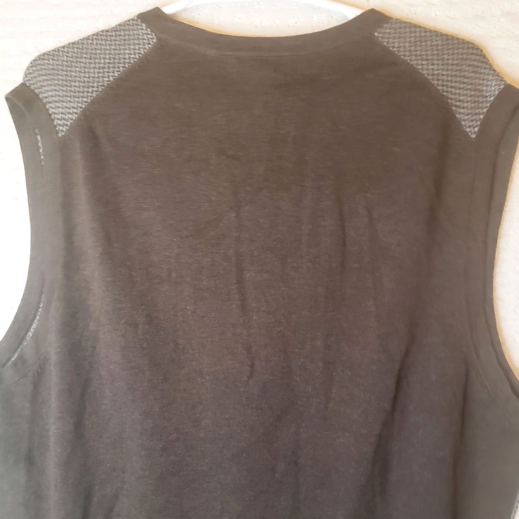 Lands' End Lands' End Sweater Vest Mens Large Brown Herringbone V-Neck Cotton Knit Clv Pullover Comfort Outdoor L Brown Mens Regular Vest Like New Pre-owned Size US L / EU 52-54 / 3 - 7 Thumbnail