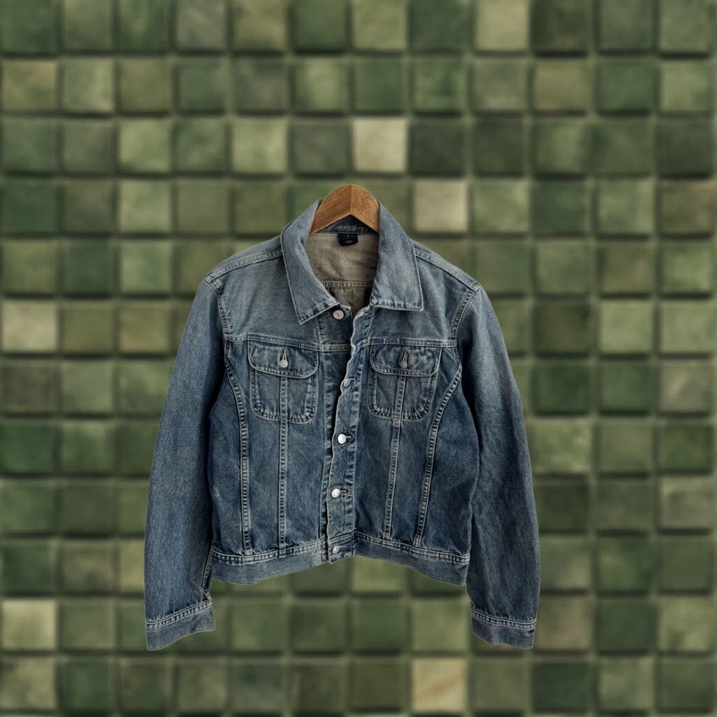 Diesel VINTAGE Diesel 90s Denim Button Up Cropped Blue Jacket Men L Jacket Denim Blue and Black? (Correcting?) Size US L / EU 52-54 / 3 - 1 Thumbnail