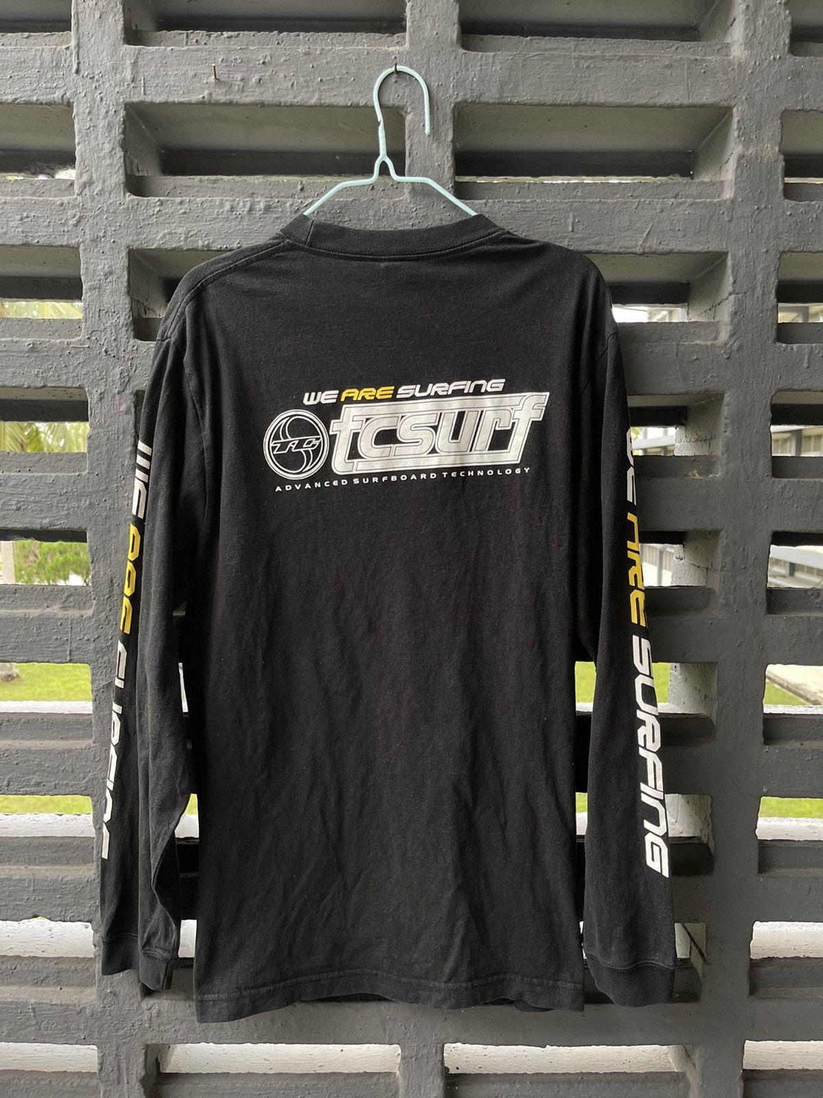 Other T&C surfing surfboad long sleeve t-shirt Size US M / EU 48-50 / 2 - 2 Thumbnail