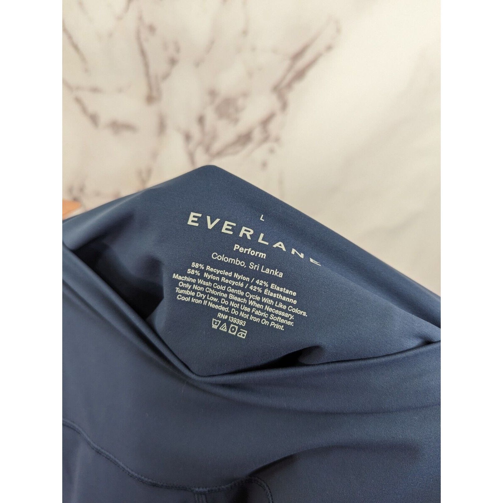Everlane Everlane Shorts Women Large Blue Biker Perform Bike High Size 32" / US 10 / IT 46 - 3 Thumbnail