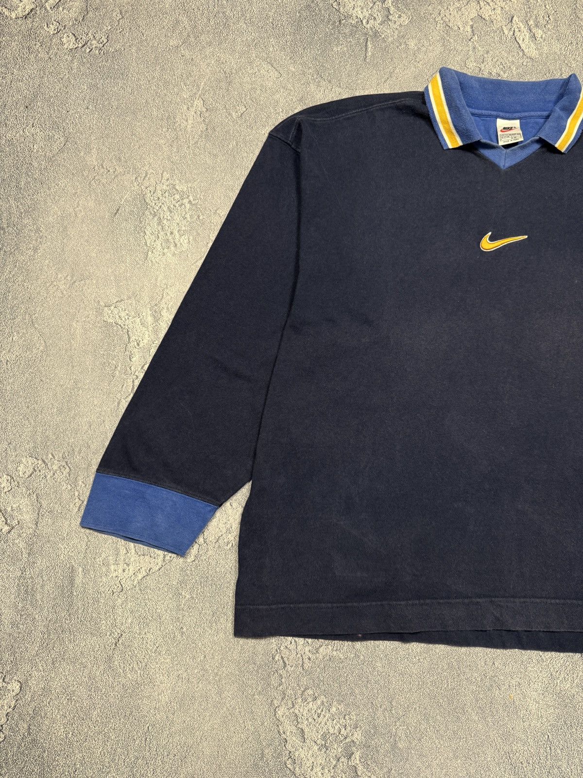 Nike Vintage Nike center logo sweatshirt Size US XXL / EU 58 / 5 - 2 Thumbnail