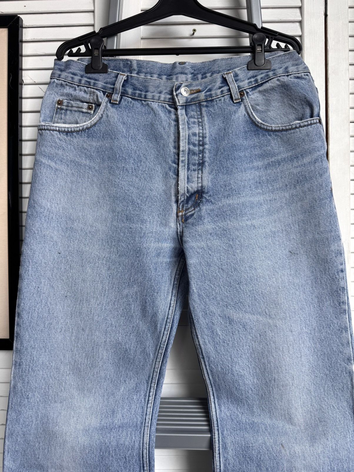 Levi's Vintage Levis 501 Light Wash Blue Denim Jeans Pants USA Size US 36 / EU 52 - 4 Thumbnail