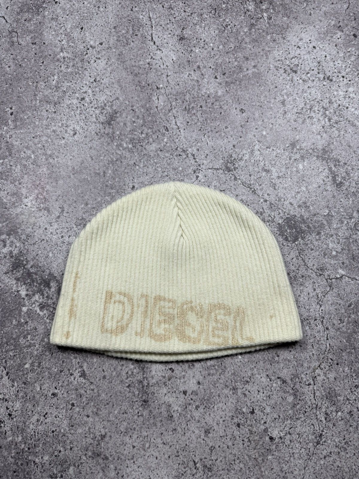 Diesel 🔥VINTAGE DIESEL Y2K BIG LOGO 90’S KNIT BEANIE HAT JAPANESSE🔥 Size ONE SIZE - 1 Thumbnail