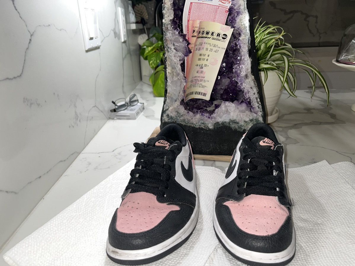 Jordan Brand × Nike 2022 Air Jordan 1 Retro Low OG 'Bleached Coral' Size US 5 / EU 37 - 4 Thumbnail