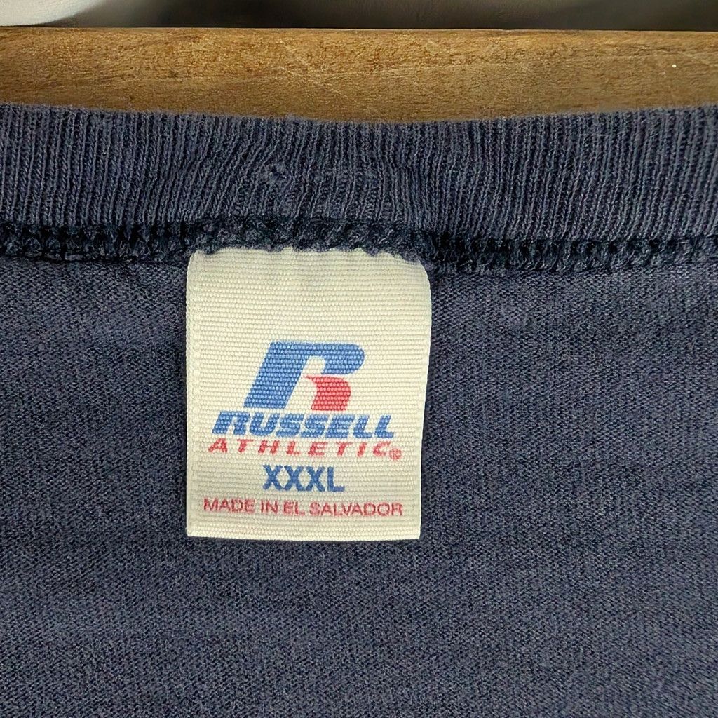 Russell Athletic Vintage Distressed XXXL Russel T-Shirt Size US XXL / EU 58 / 5 - 2 Thumbnail
