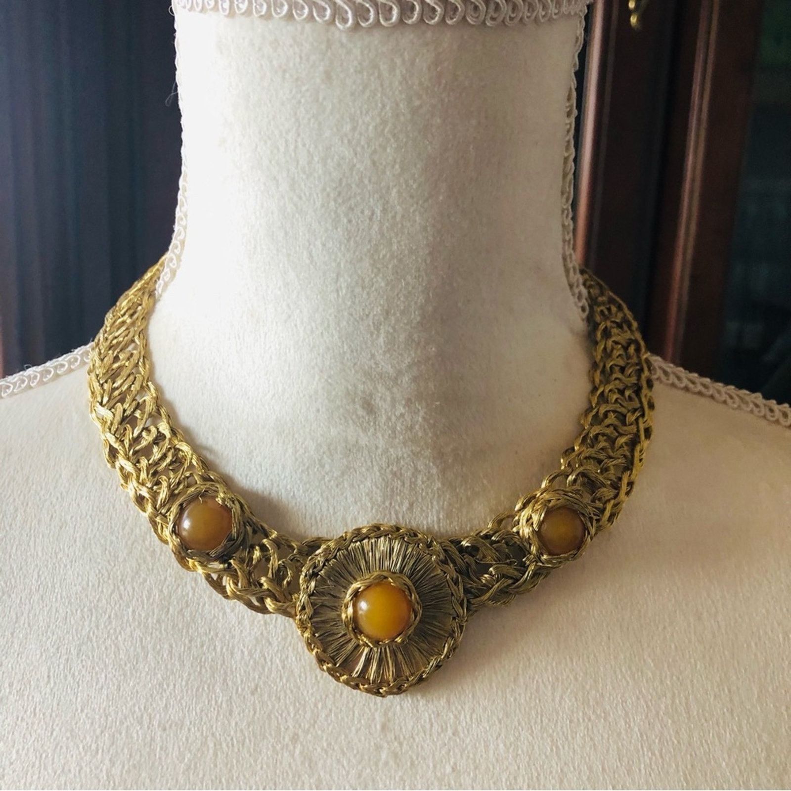 Vintage Vintage hand crafted braided gold wire jewelry set Size ONE SIZE - 4 Thumbnail