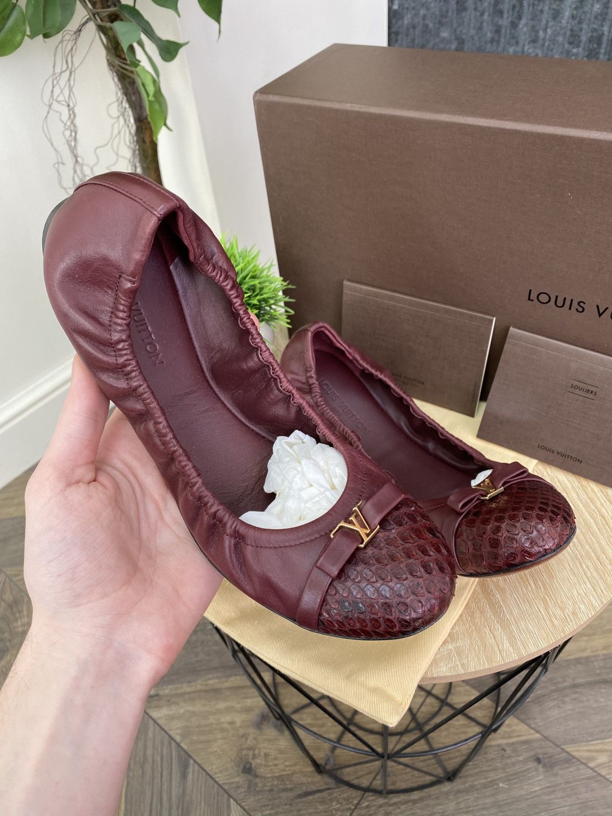 Louis Vuitton Vintage Louis Vuitton Maroon Leather Reptile Ballet Flats Size US 9 / IT 39 - 6 Thumbnail