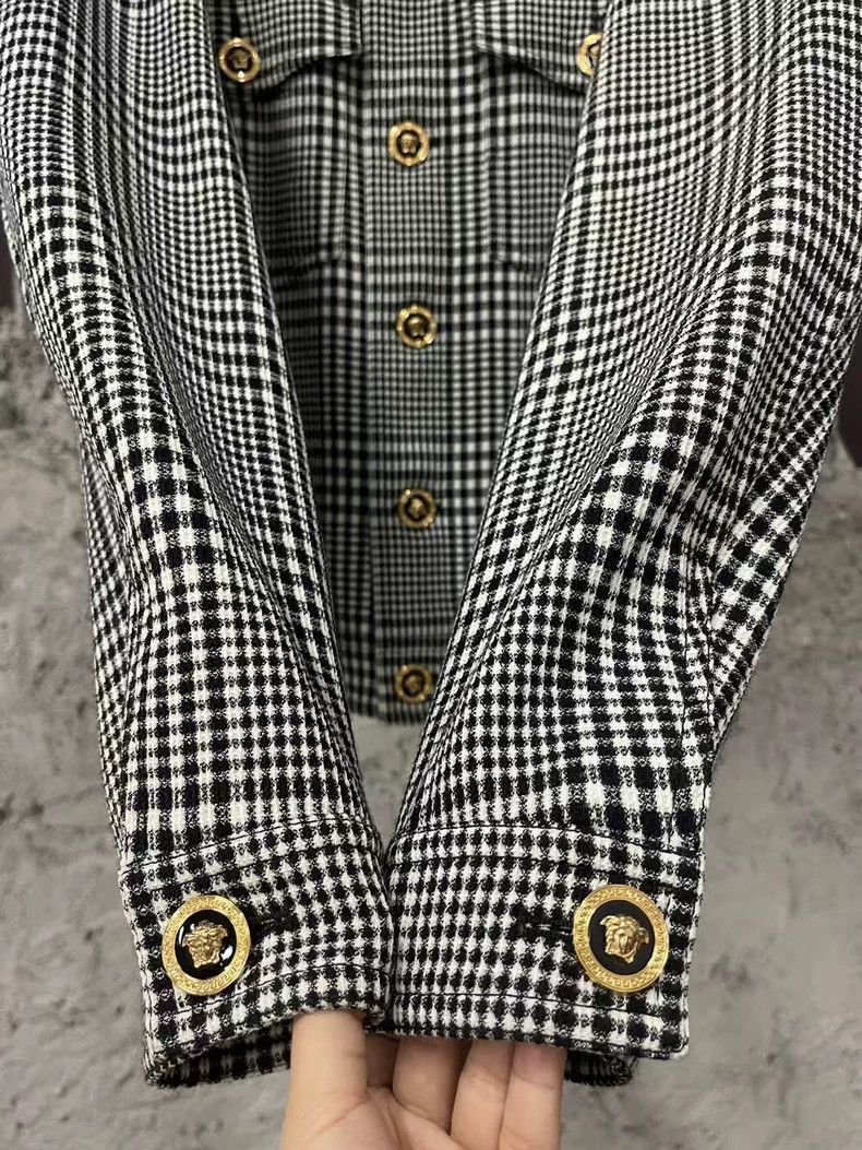 Versace Versace Gray-black plaid wool jacket coat Size M / US 6-8 / IT 42-44 - 4 Thumbnail